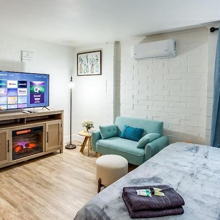 Studio W/ King Bed Near Dwtn Ρότσεστερ Εξωτερικό φωτογραφία